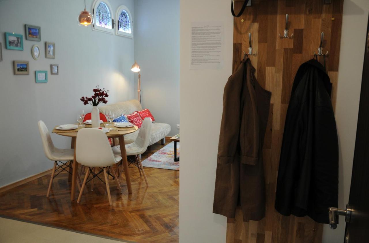 Black Gate - 2 Bedroom Apartment In The Heart Of Old Town With Free Private Secured Parking 브라쇼브 외부 사진