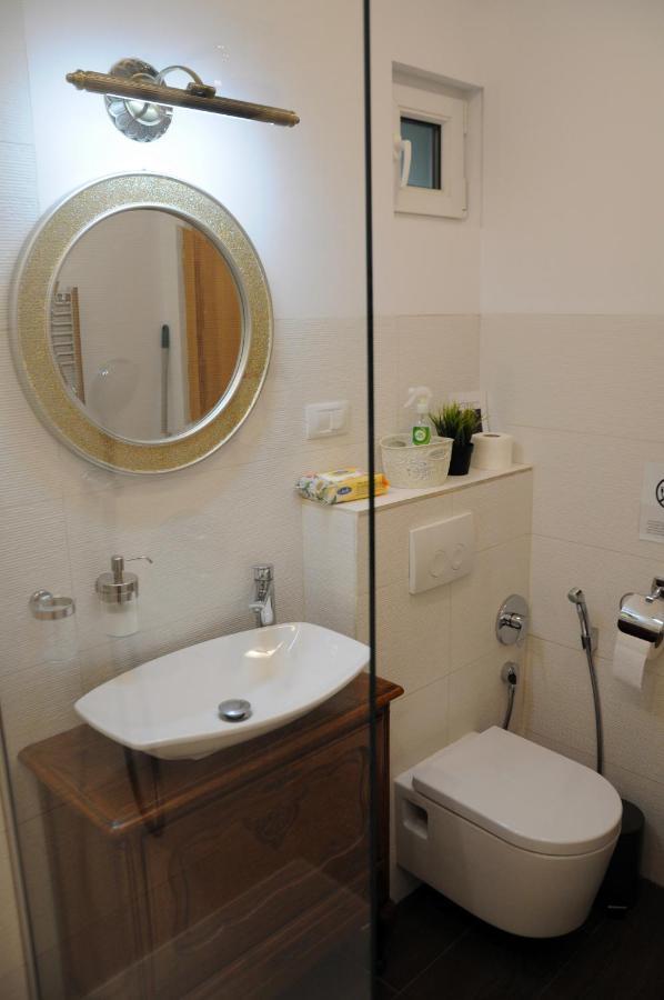 Black Gate - 2 Bedroom Apartment In The Heart Of Old Town With Free Private Secured Parking 브라쇼브 외부 사진